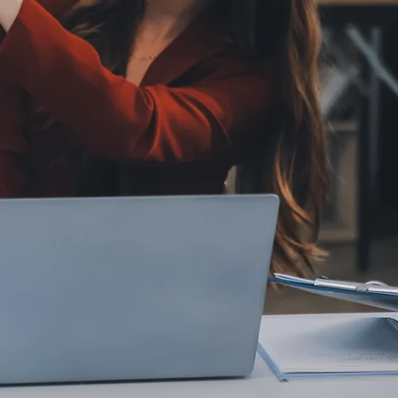 Projektowanie stron internetowych w 2026 roku - kontekst biznesowy